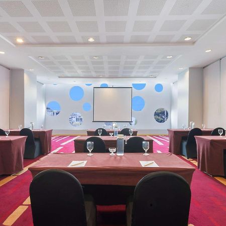 Hotel Ibis Styles Malang Exterior foto