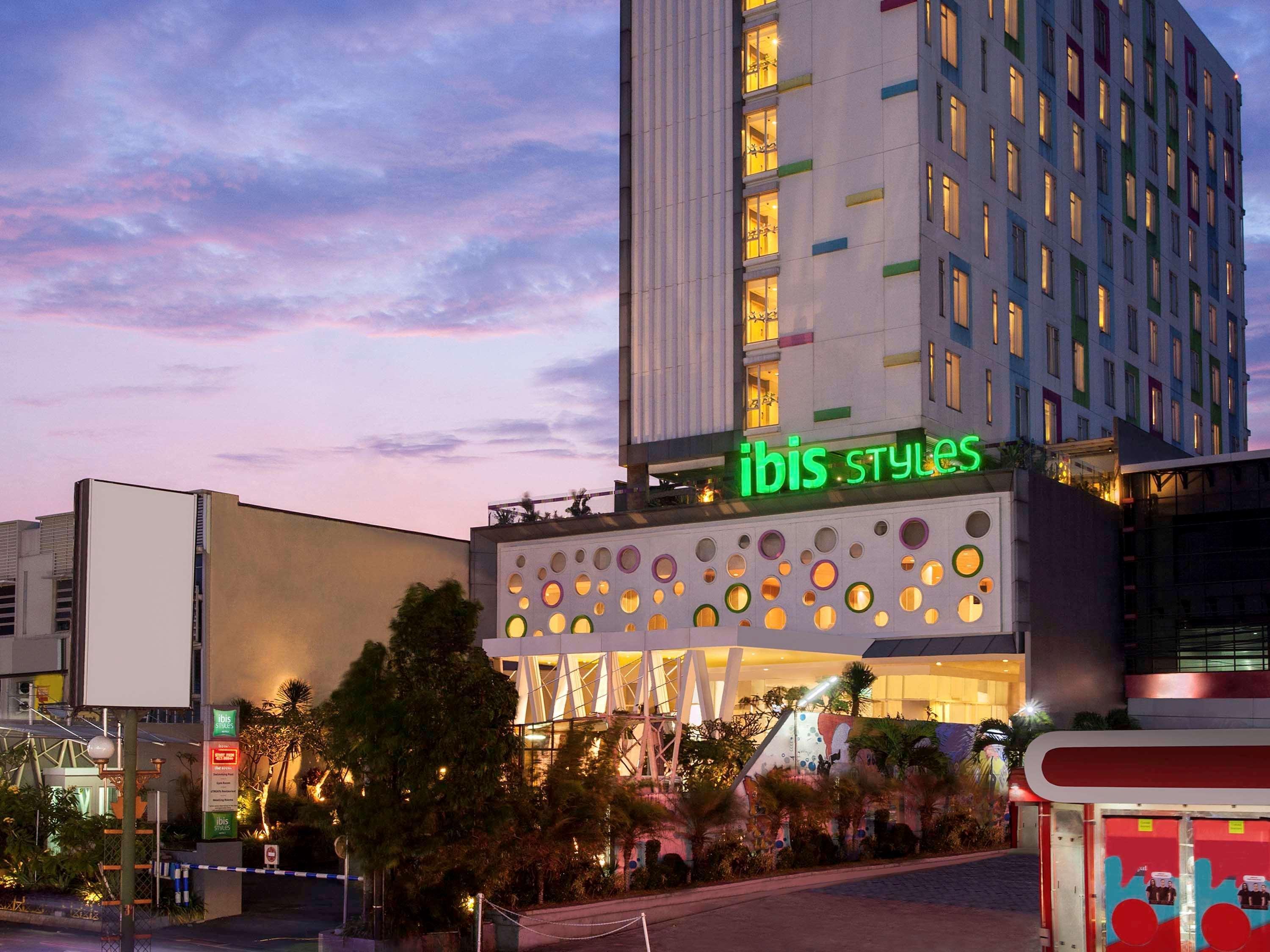 Hotel Ibis Styles Malang Exterior foto